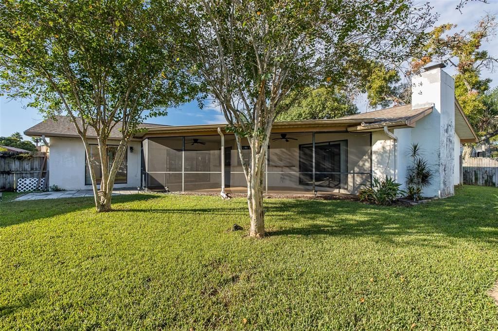 For Sale: $275,000 (3 beds, 2 baths, 2124 Square Feet)
