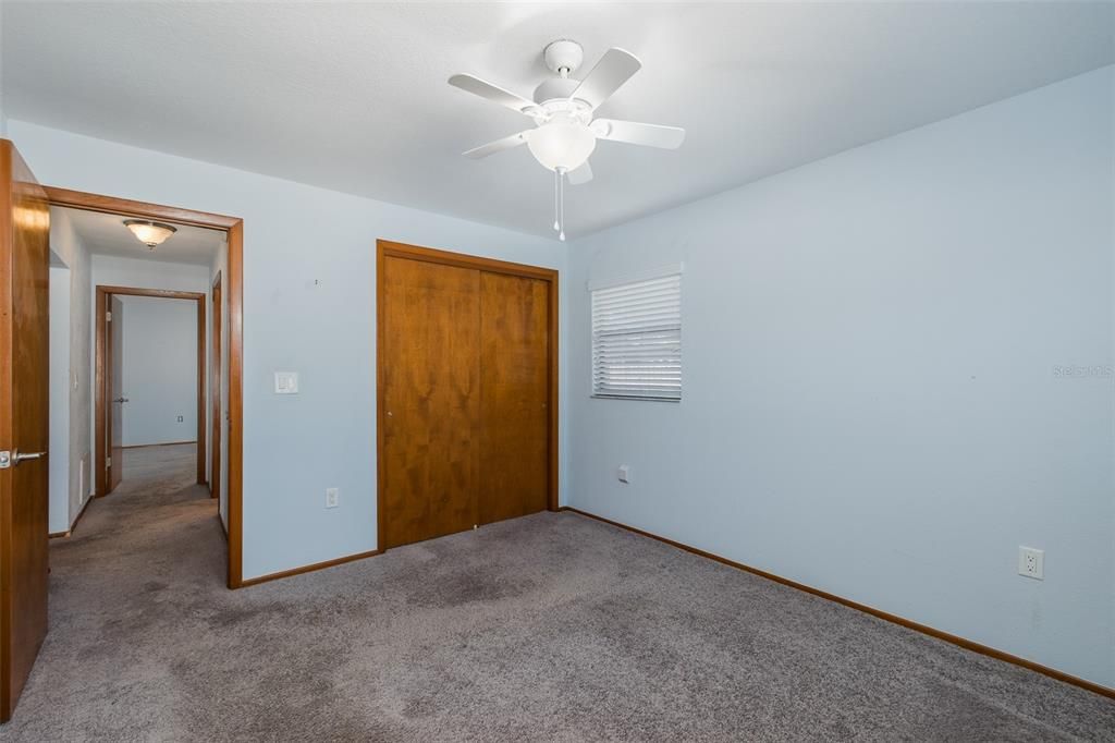 For Sale: $275,000 (3 beds, 2 baths, 2124 Square Feet)