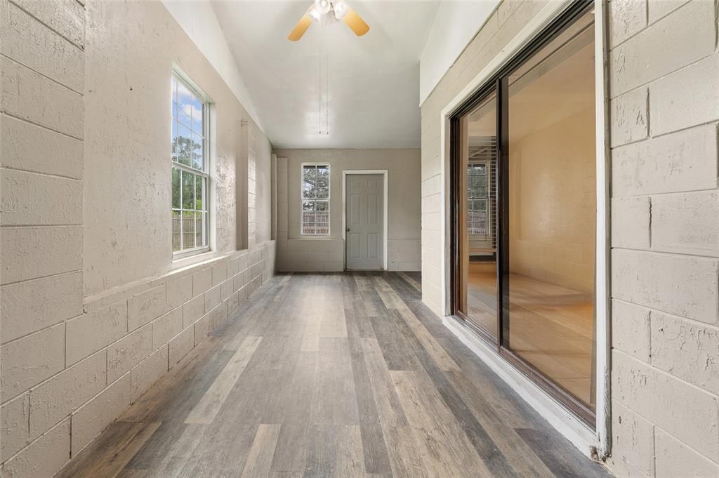 En Venta: $325,000 (3 camas, 2 baños, 1283 Pies cuadrados)