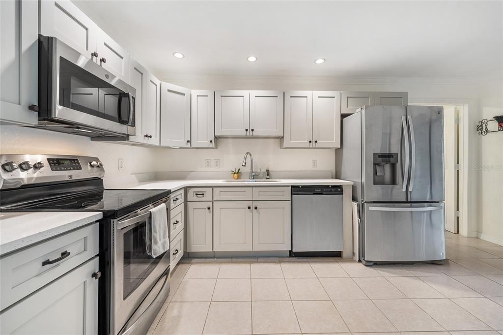 En Venta: $325,000 (3 camas, 2 baños, 1283 Pies cuadrados)