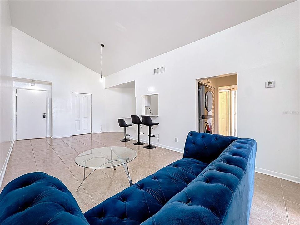 В аренду: $1,395 (1 спален, 1 ванн, 675 Квадратных фут)