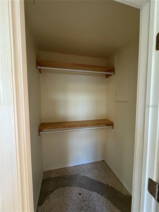 For Rent: $1,350 (1 beds, 1 baths, 455 Square Feet)