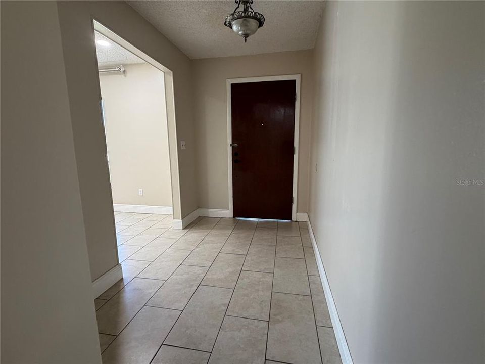 For Rent: $2,500 (3 beds, 1 baths, 1596 Square Feet)