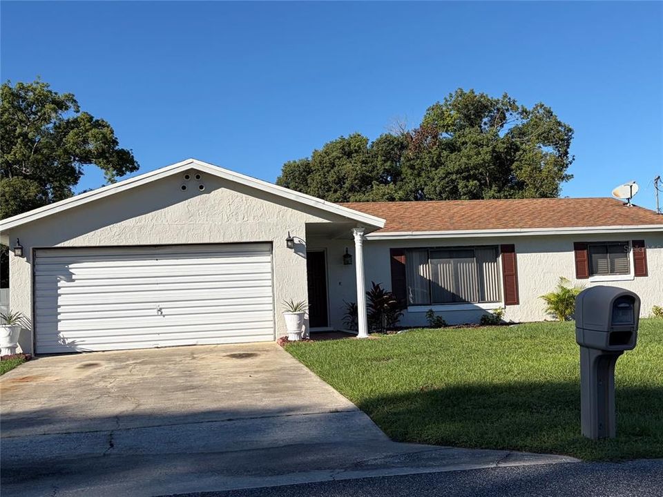 For Rent: $2,500 (3 beds, 1 baths, 1596 Square Feet)