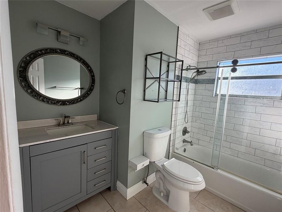 For Rent: $2,500 (3 beds, 1 baths, 1596 Square Feet)