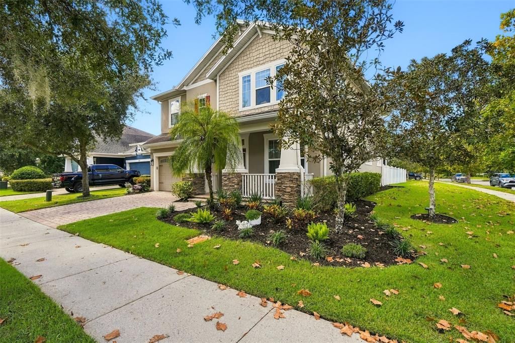 For Sale: $660,000 (4 beds, 3 baths, 2745 Square Feet)