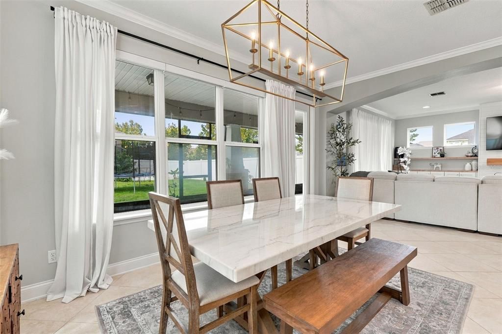For Sale: $660,000 (4 beds, 3 baths, 2745 Square Feet)