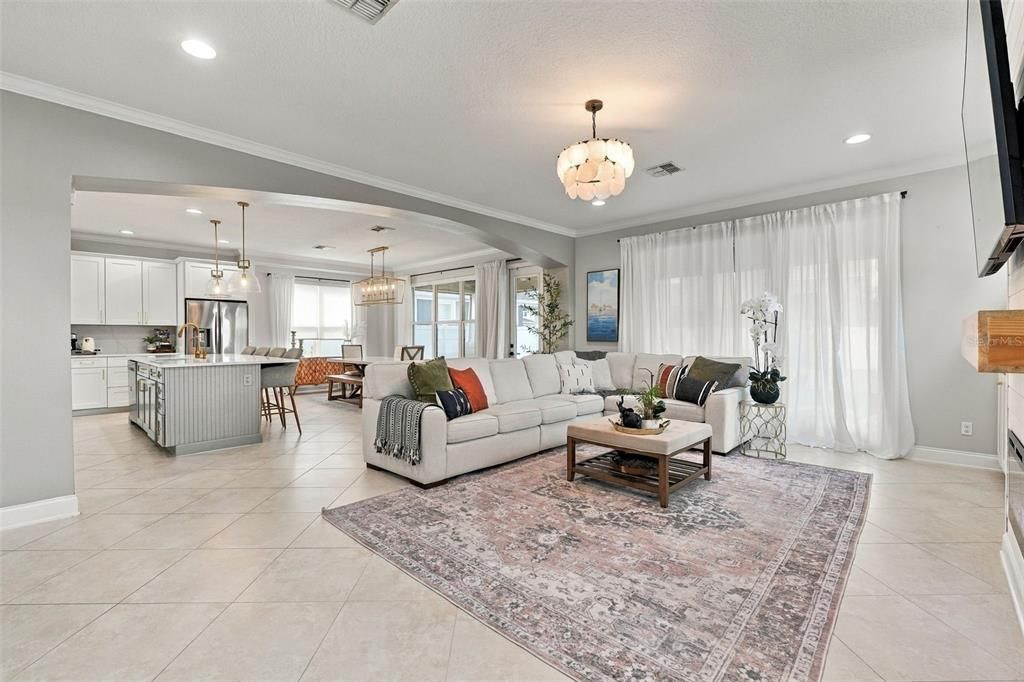 For Sale: $660,000 (4 beds, 3 baths, 2745 Square Feet)