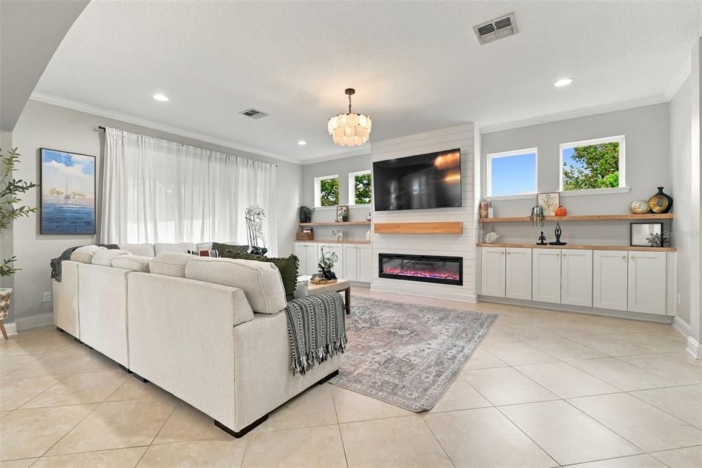 For Sale: $660,000 (4 beds, 3 baths, 2745 Square Feet)