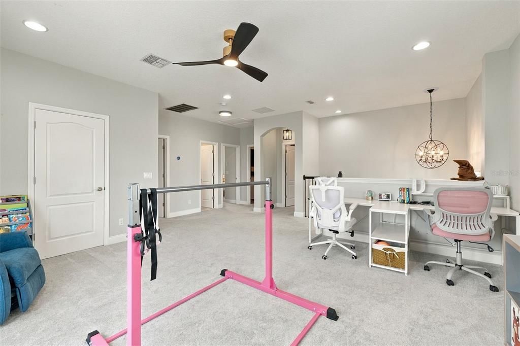 For Sale: $660,000 (4 beds, 3 baths, 2745 Square Feet)