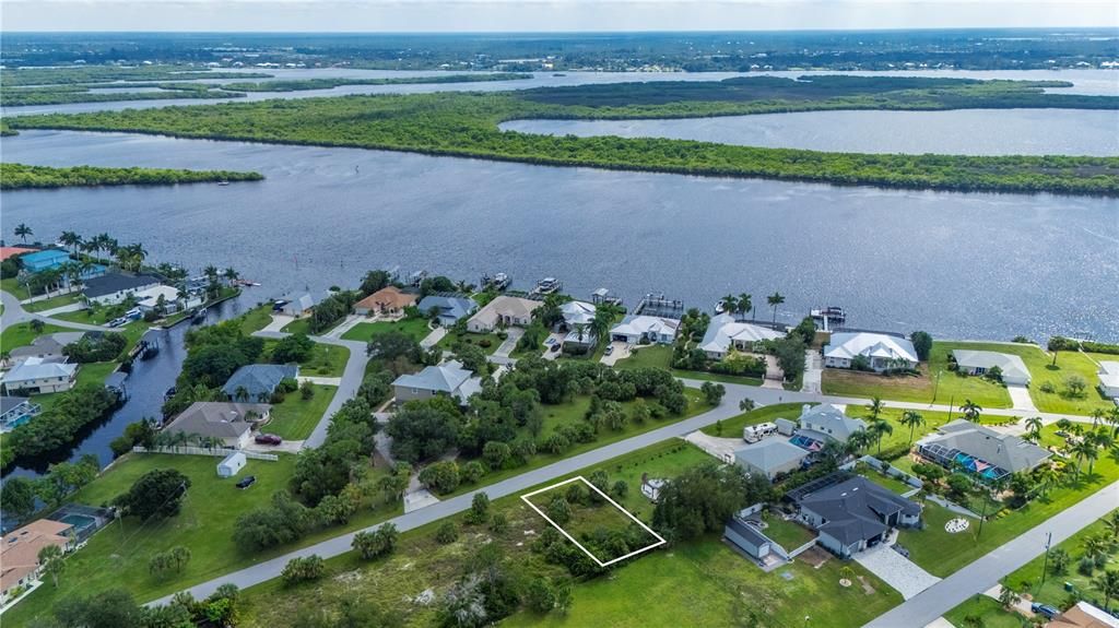 For Sale: $78,600 (0.11 acres)