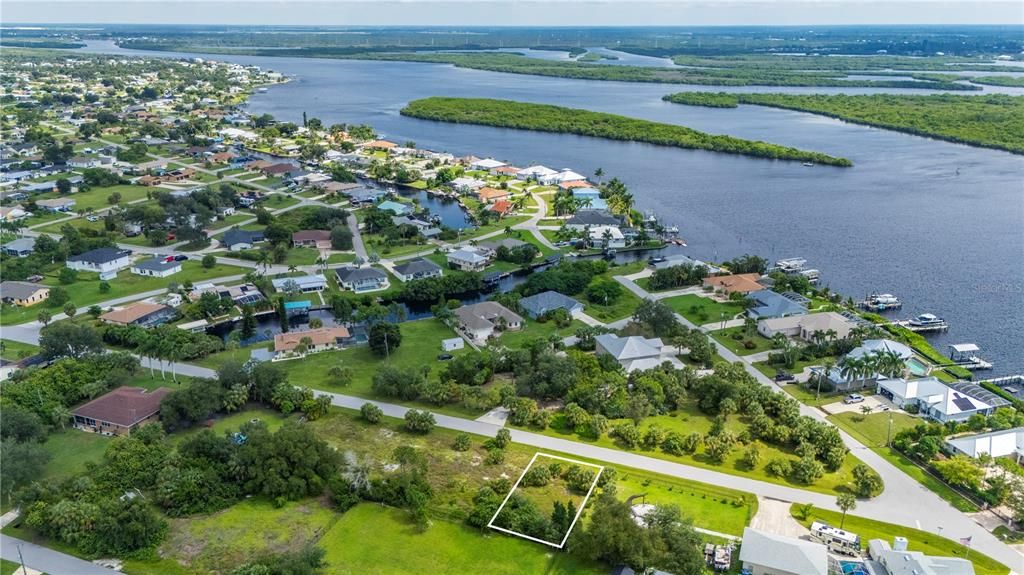 For Sale: $78,600 (0.11 acres)