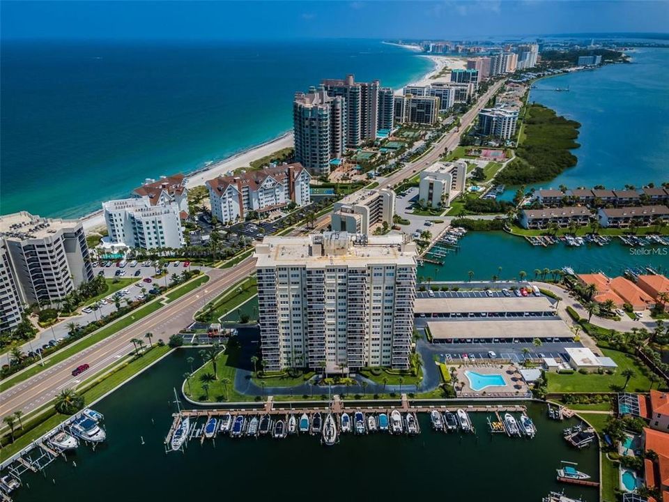 For Rent: $4,000 (2 beds, 2 baths, 1300 Square Feet)