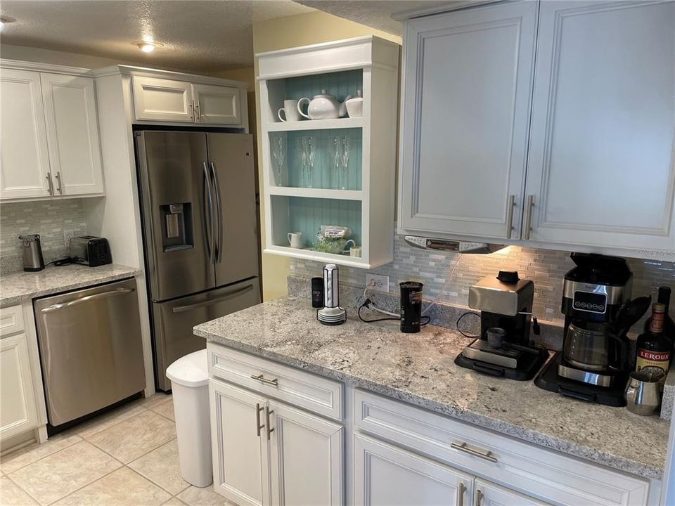 For Rent: $4,000 (2 beds, 2 baths, 1300 Square Feet)