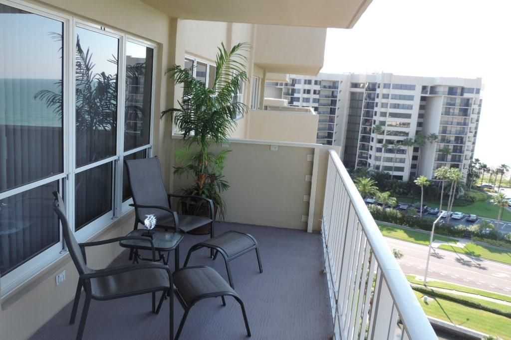 For Rent: $4,000 (2 beds, 2 baths, 1300 Square Feet)