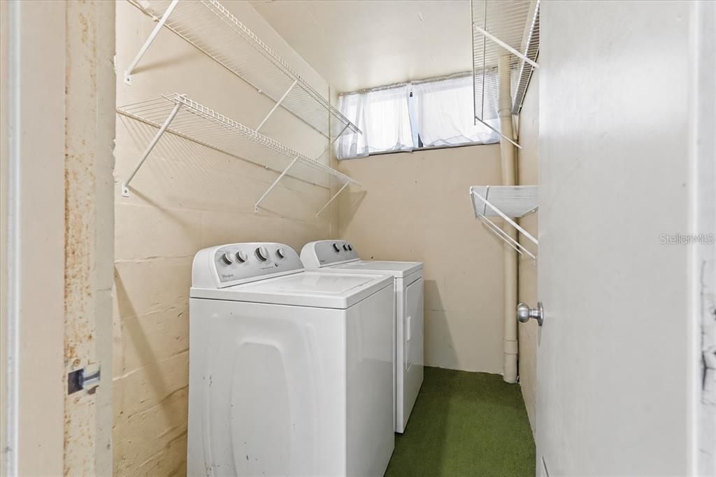 For Sale: $140,000 (2 beds, 2 baths, 1050 Square Feet)