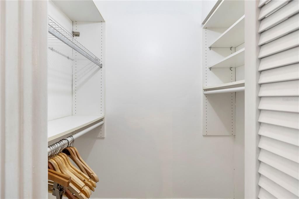 For Sale: $140,000 (2 beds, 2 baths, 1050 Square Feet)