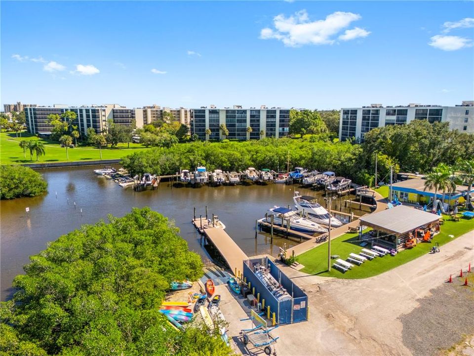 For Sale: $140,000 (2 beds, 2 baths, 1050 Square Feet)