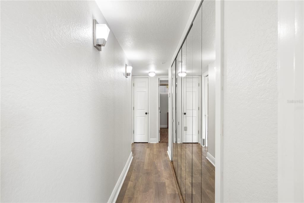 For Sale: $140,000 (2 beds, 2 baths, 1050 Square Feet)