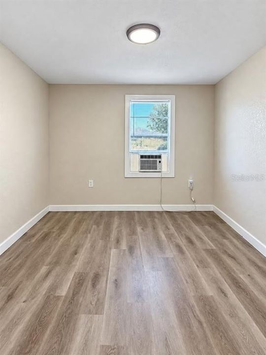 В аренду: $1,375 (2 спален, 1 ванн, 900 Квадратных фут)