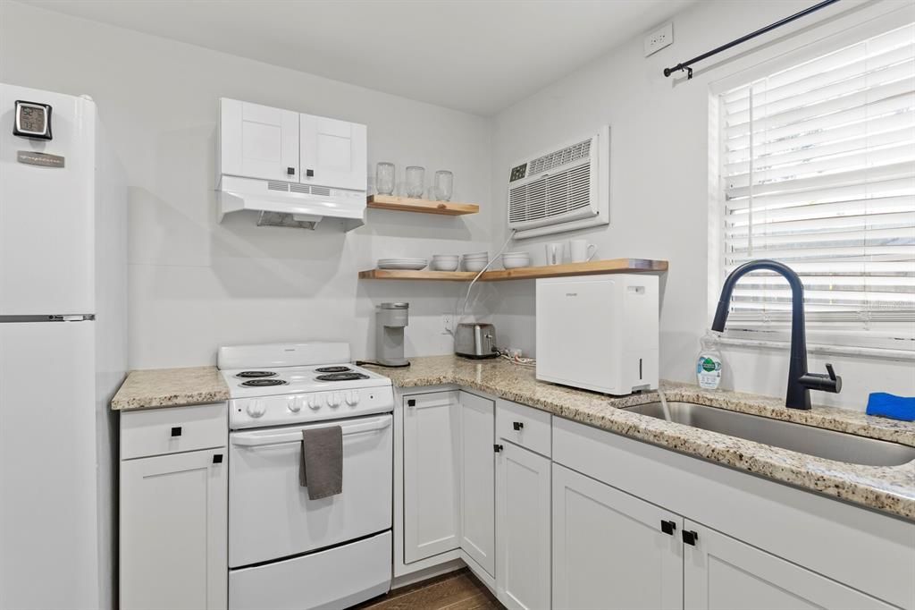 En Venta: $799,000 (5 camas, 4 baños, 1994 Pies cuadrados)
