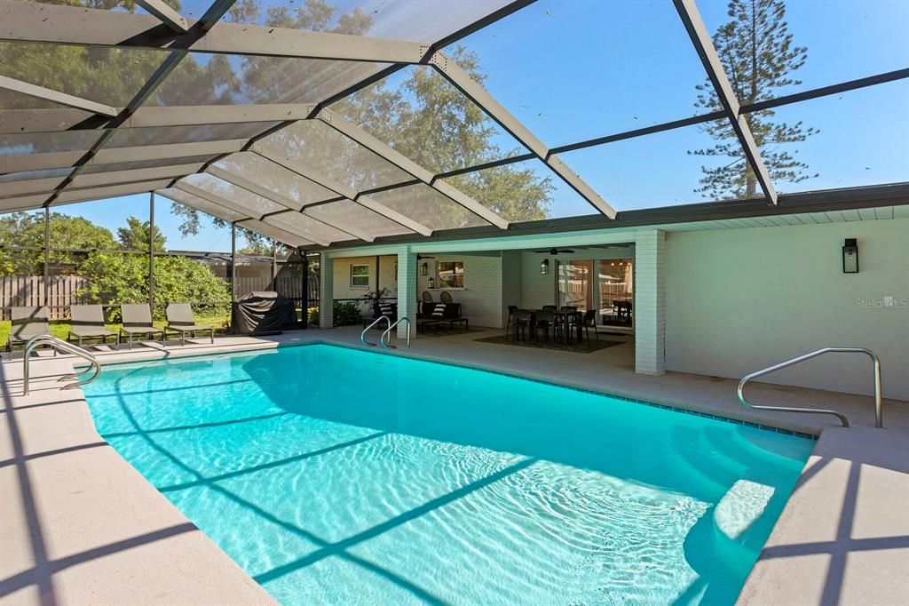 En Venta: $799,000 (5 camas, 4 baños, 1994 Pies cuadrados)