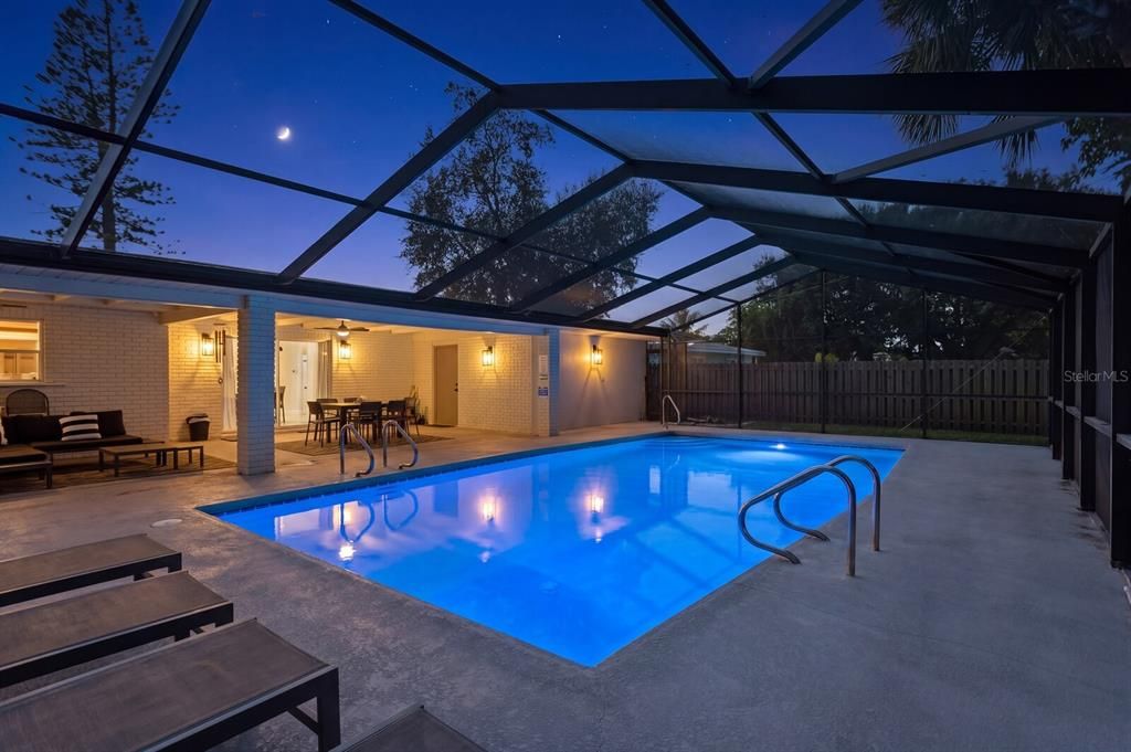 En Venta: $799,000 (5 camas, 4 baños, 1994 Pies cuadrados)