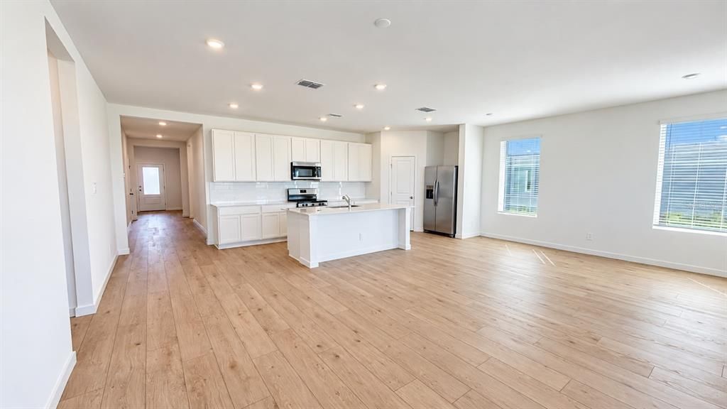 Недавно арендовано: $3,600 (4 спален, 3 ванн, 2175 Квадратных фут)