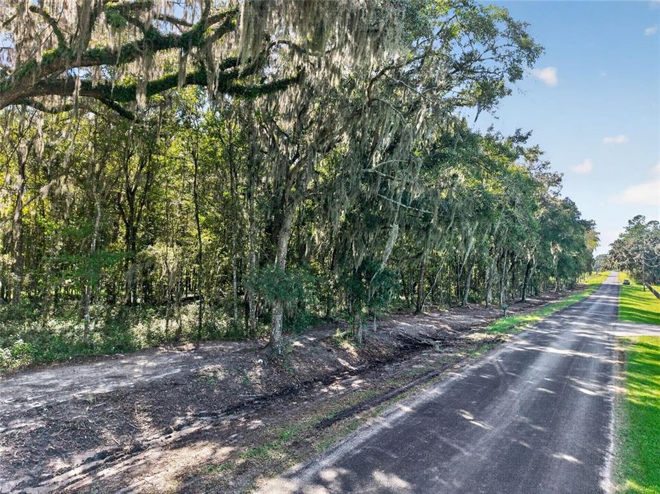 待售: $1,500,000 (57.59 acres)