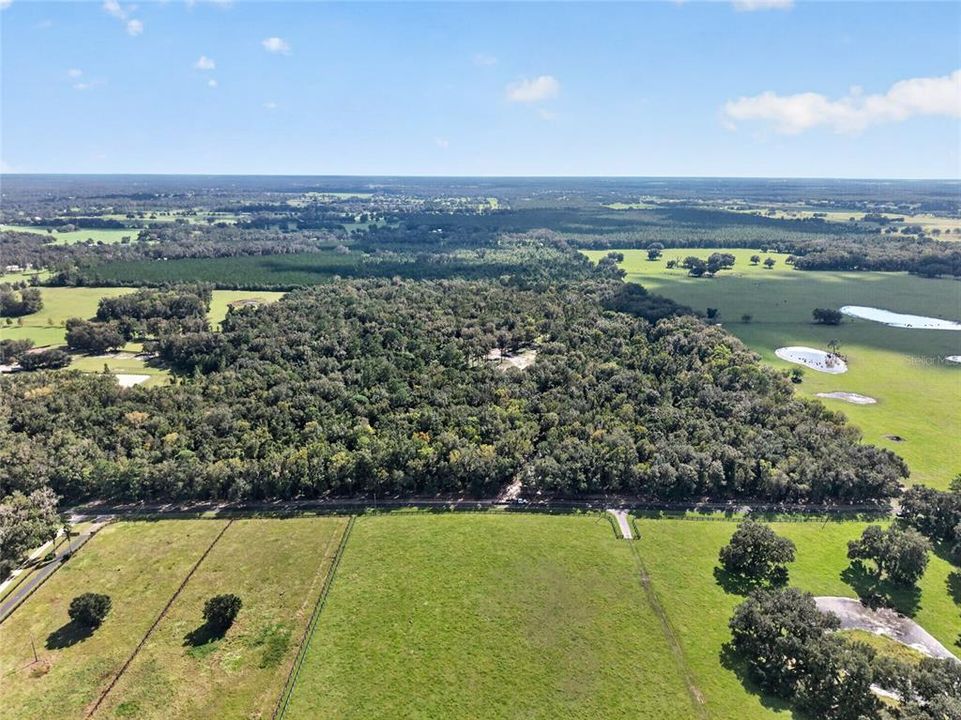 待售: $1,500,000 (57.59 acres)