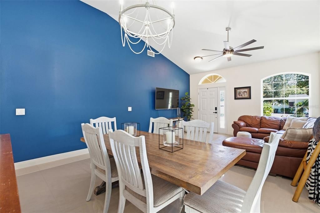 For Sale: $524,000 (3 beds, 2 baths, 1554 Square Feet)