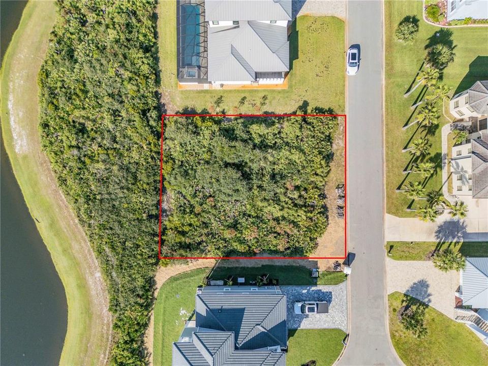 На продажу: $525,000 (0.23 acres)