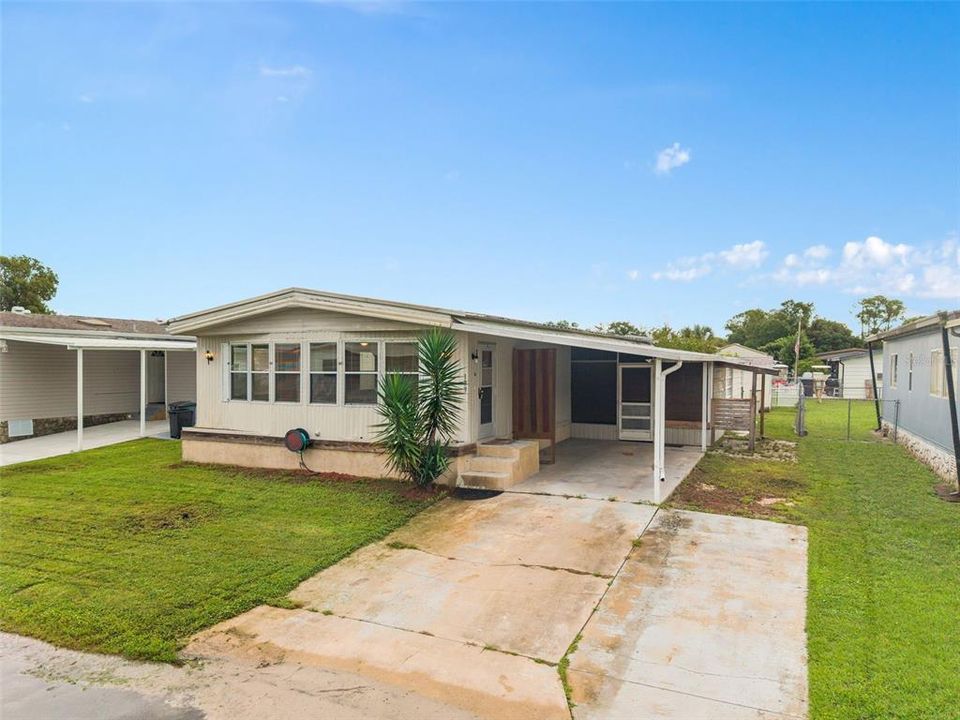 For Sale: $180,000 (2 beds, 2 baths, 1344 Square Feet)