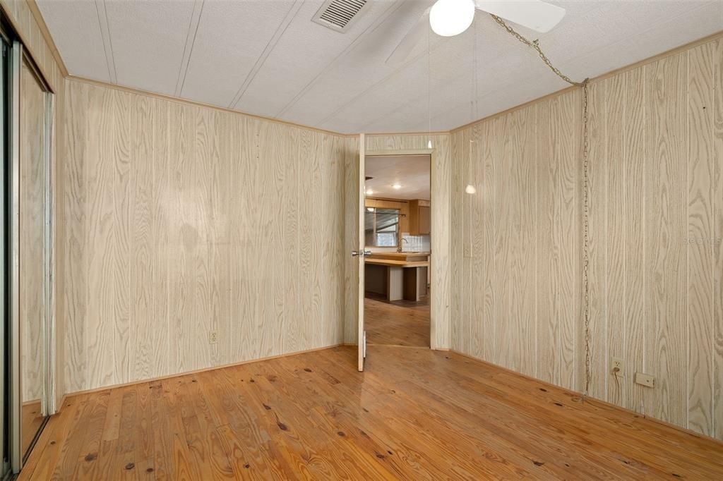For Sale: $180,000 (2 beds, 2 baths, 1344 Square Feet)