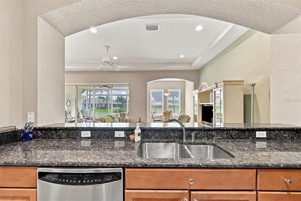 For Sale: $369,900 (3 beds, 2 baths, 1746 Square Feet)