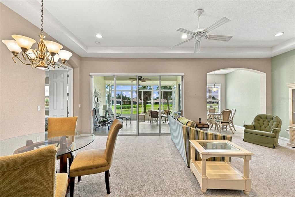 For Sale: $369,900 (3 beds, 2 baths, 1746 Square Feet)