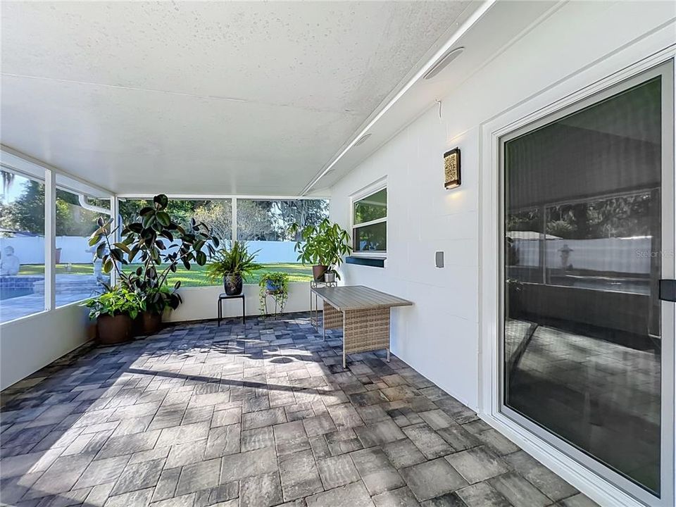 En Venta: $479,900 (3 camas, 2 baños, 1647 Pies cuadrados)
