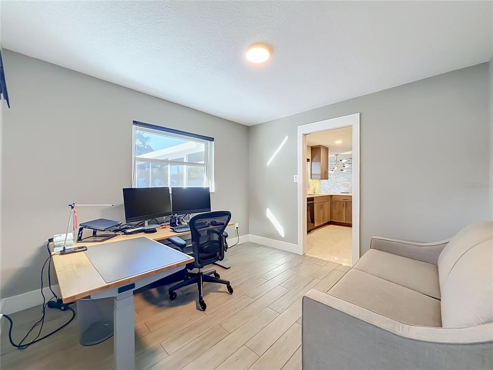 En Venta: $479,900 (3 camas, 2 baños, 1647 Pies cuadrados)