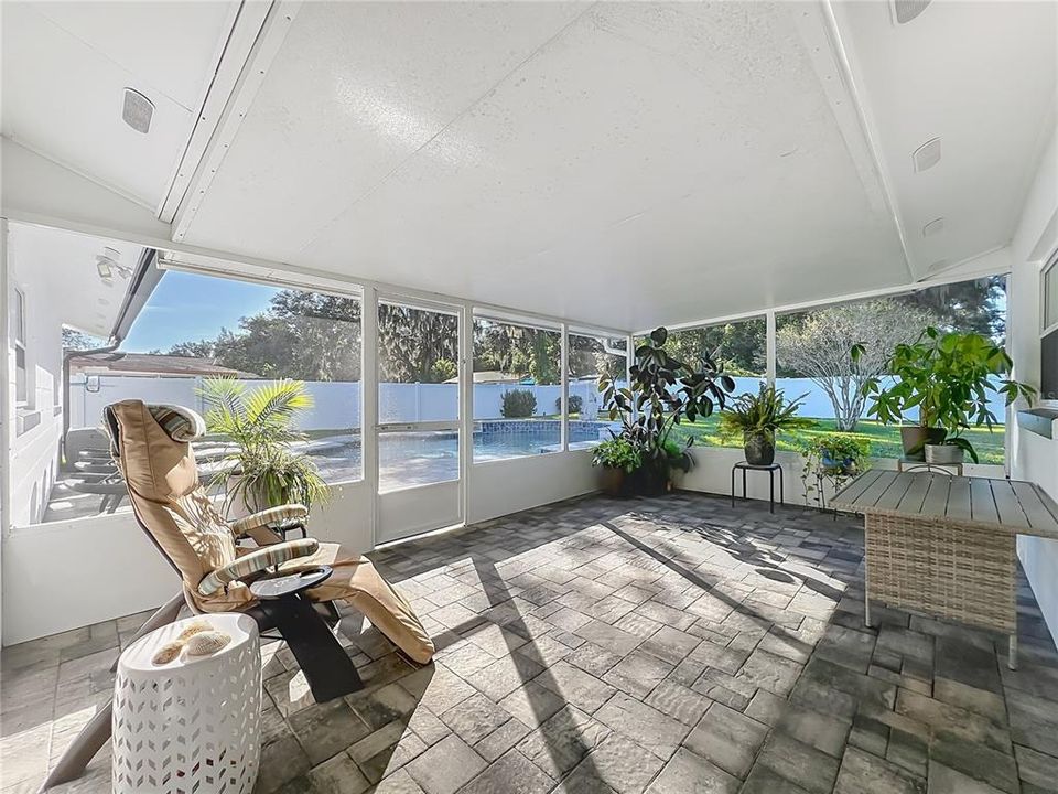 En Venta: $479,900 (3 camas, 2 baños, 1647 Pies cuadrados)