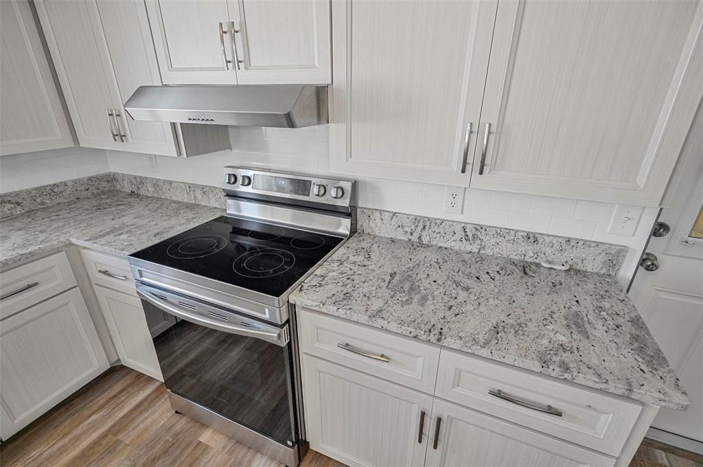 В аренду: $3,300 (2 спален, 2 ванн, 1650 Квадратных фут)