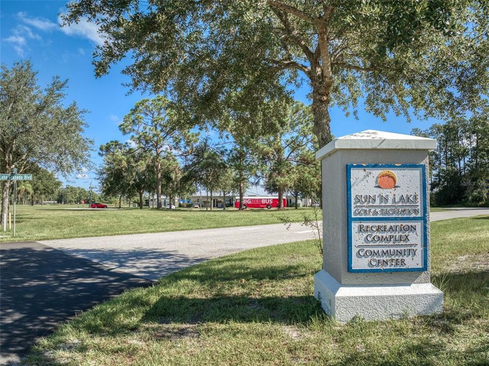 En Venta: $329,900 (4 camas, 2 baños, 1750 Pies cuadrados)