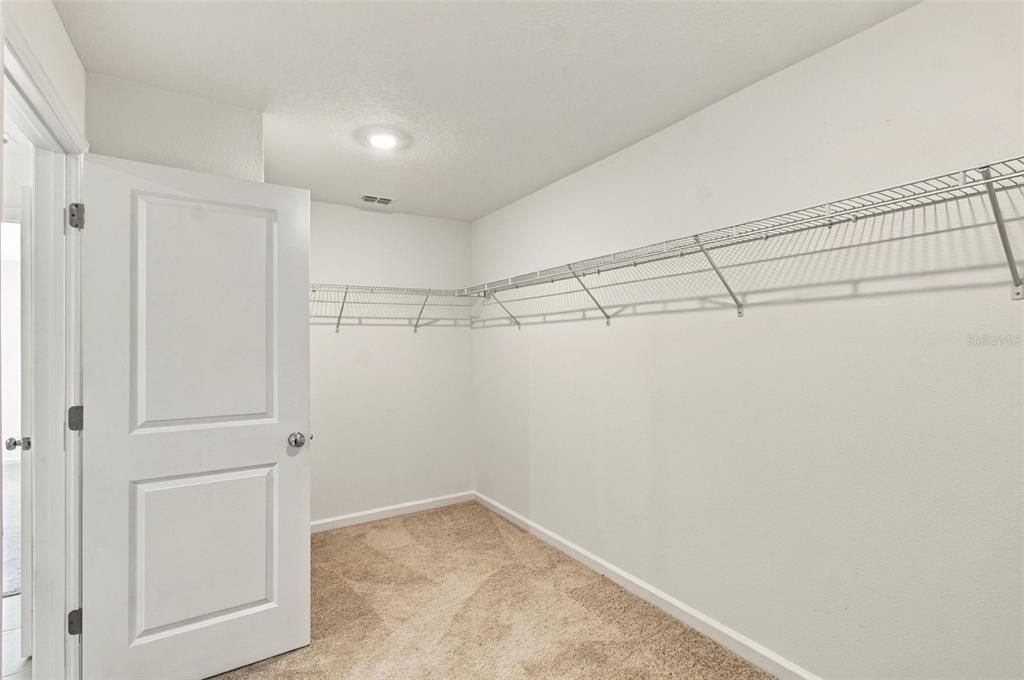 For Sale: $360,000 (3 beds, 2 baths, 1843 Square Feet)