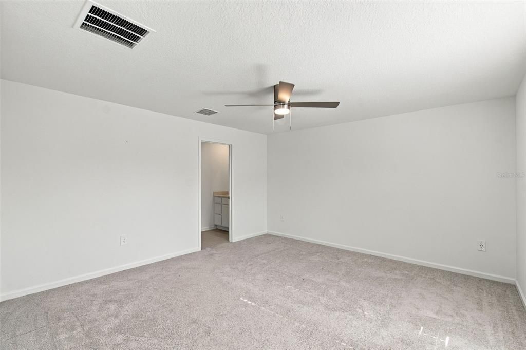 For Sale: $360,000 (3 beds, 2 baths, 1843 Square Feet)