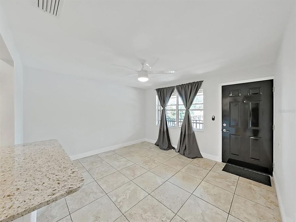 For Sale: $130,000 (1 beds, 1 baths, 500 Square Feet)