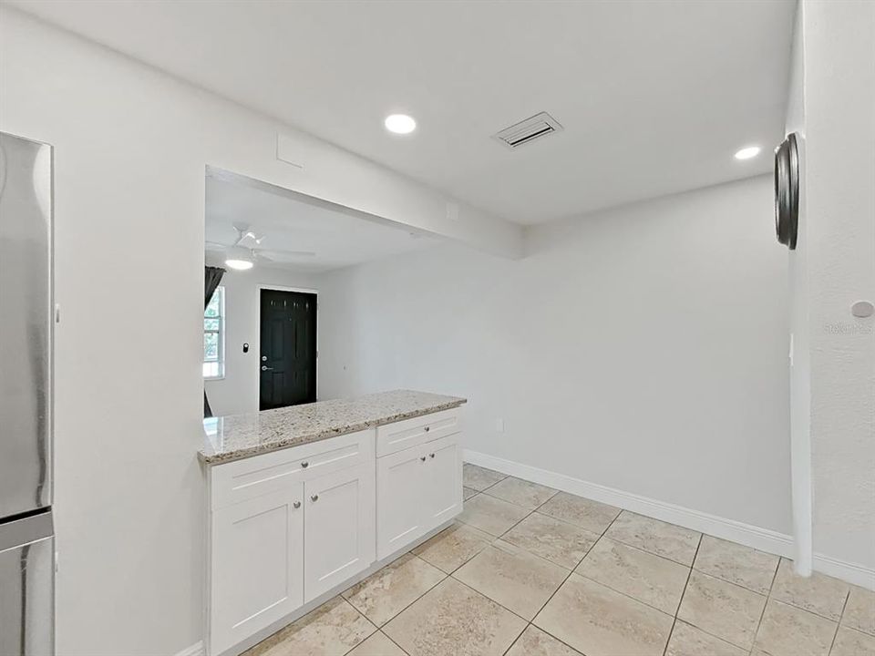 For Sale: $130,000 (1 beds, 1 baths, 500 Square Feet)