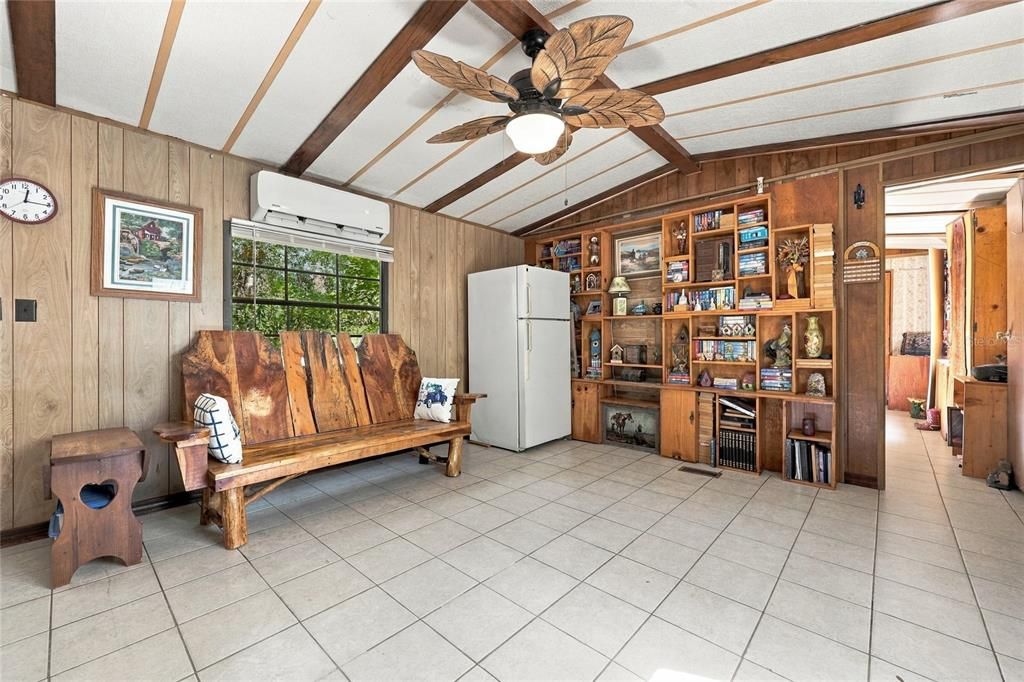 En Venta: $235,000 (3 camas, 2 baños, 1116 Pies cuadrados)