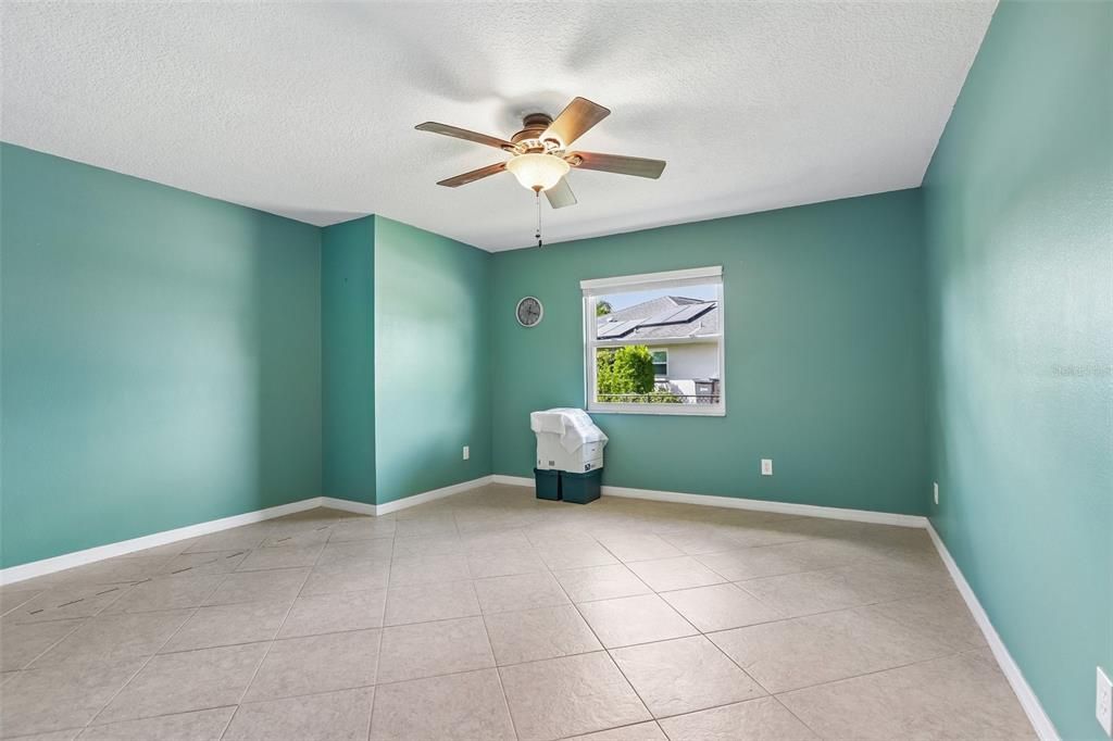 En Venta: $359,000 (3 camas, 2 baños, 2019 Pies cuadrados)