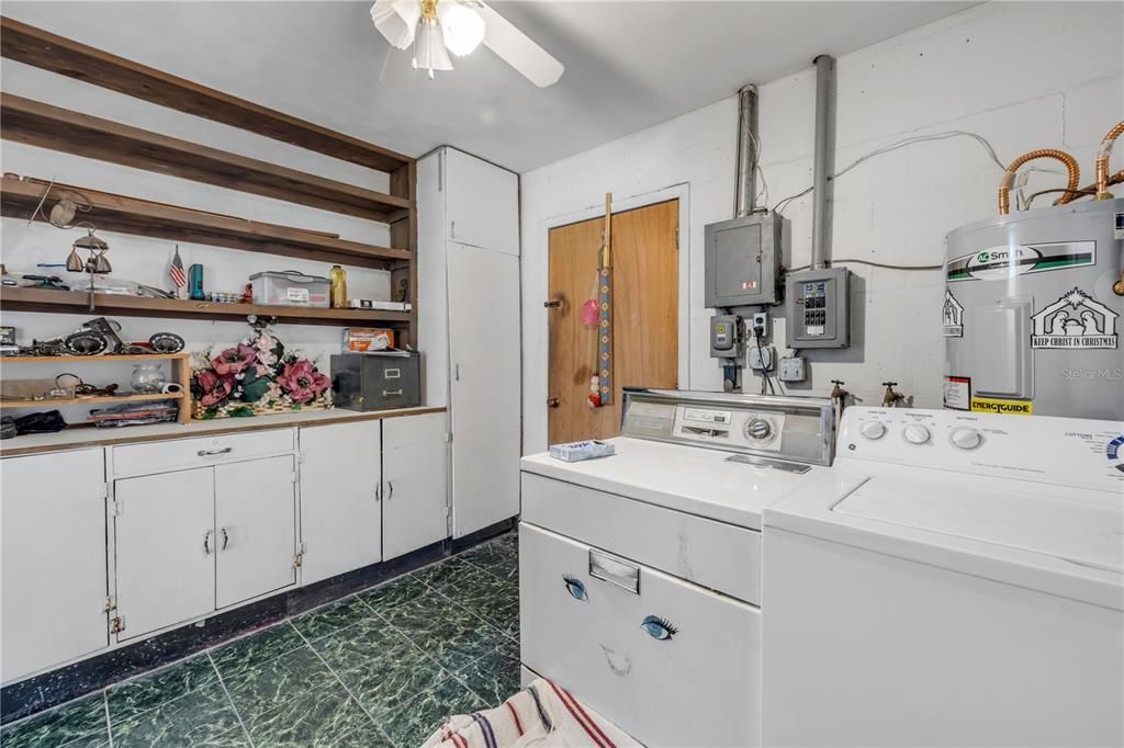 En Venta: $248,000 (4 camas, 2 baños, 1572 Pies cuadrados)