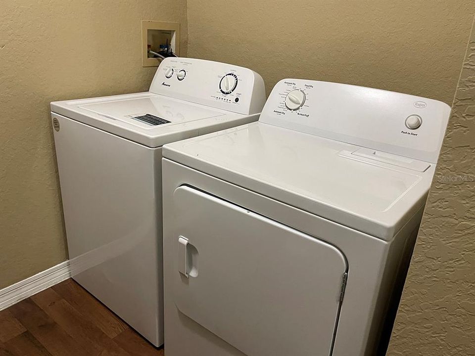 For Rent: $1,750 (3 beds, 2 baths, 1266 Square Feet)