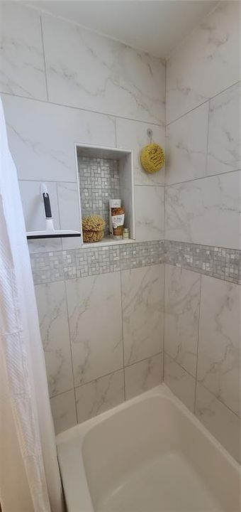 На продажу: $459,900 (4 спален, 2 ванн, 1219 Квадратных фут)